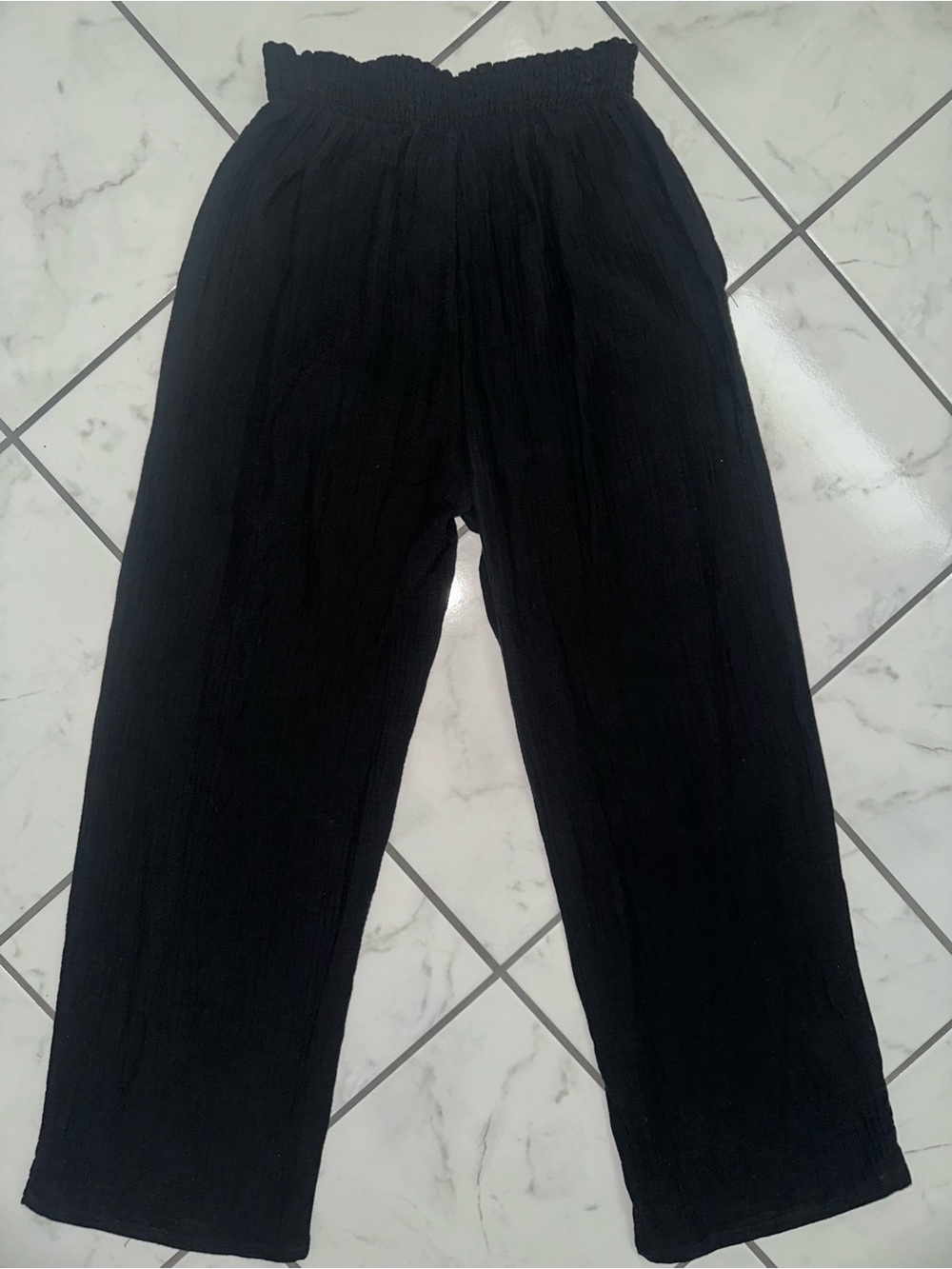 Time and Tru Black Elastic-Waist Relaxed Jogger Pants